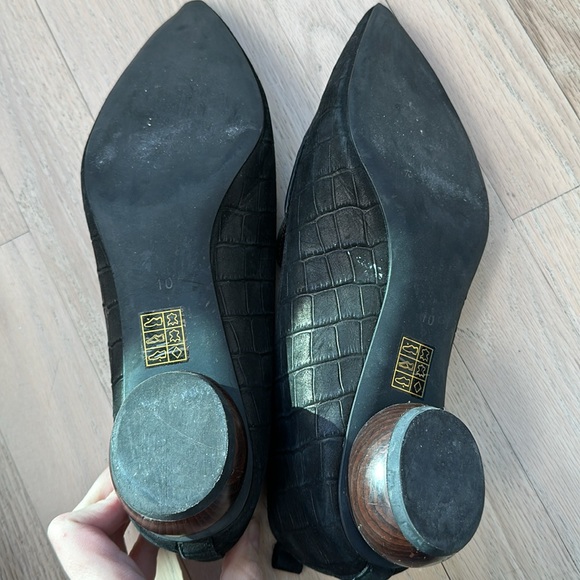 Jeffrey Campbell Black Croc-Embossed Flats - Picture 5 of 5